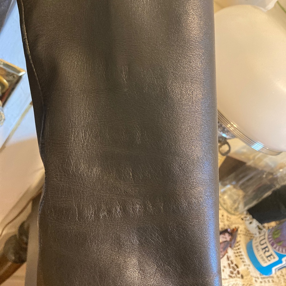Vintage Remy leather jacket! - Picture 9 of 9